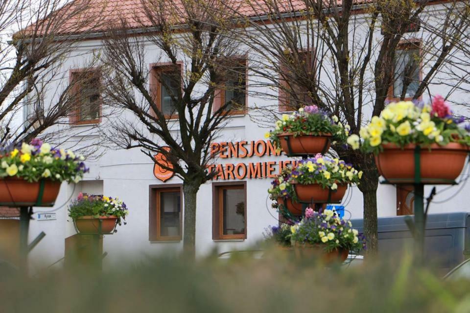 Pokoje Staromiejski Uniejow Esterno foto