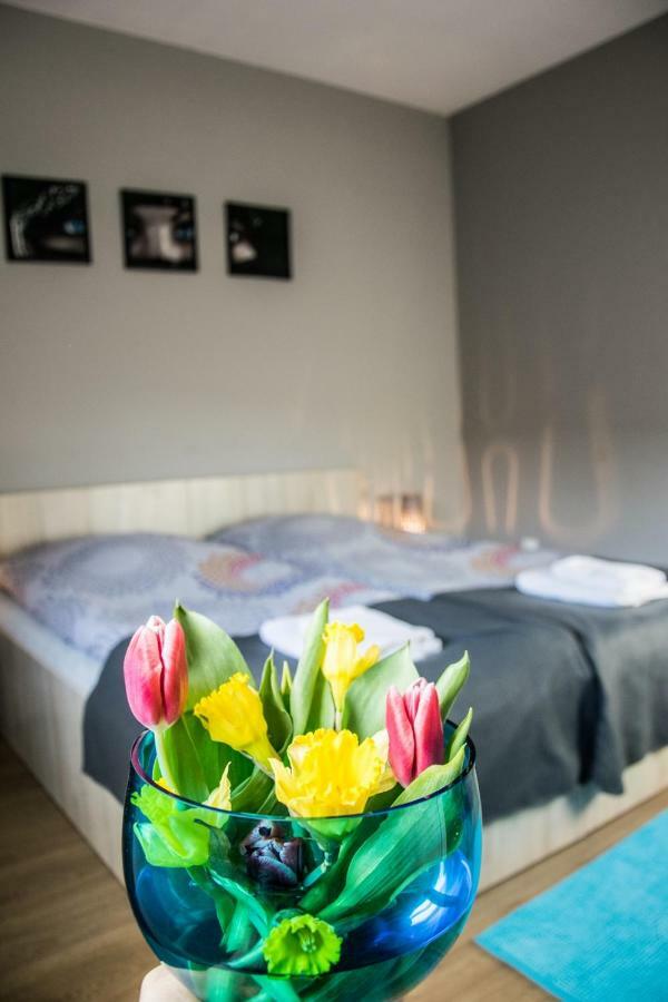 Pokoje Staromiejski Uniejow Esterno foto